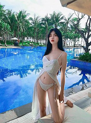 Lona escort in Hanoi