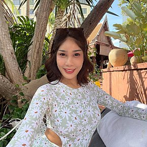 Raya escort in 