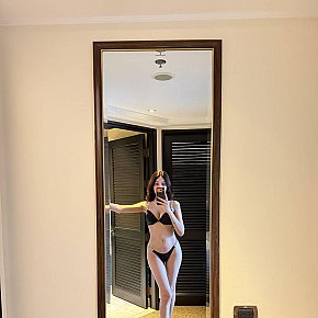 Raya escort in 