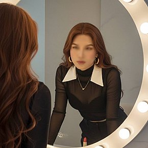 Julia escort in Makati