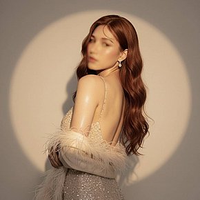 Julia escort in Makati