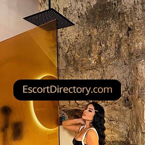 Pamela Pequeña Y Delgada escort in  offers Beso francés
 services