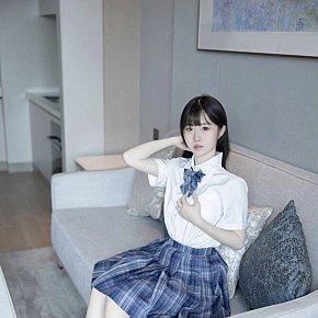 Victoria escort in Guangzhou offers Cumshot on body (COB) services