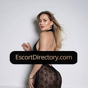 Eve Vip Escort escort in Dubai offers Striptease/Lapdance services