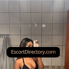 Camila Großer Hintern escort in Milan offers Masturbationsspiele services