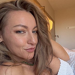 Dorenne Vip Escort escort in Arezzo offers French Kissing services