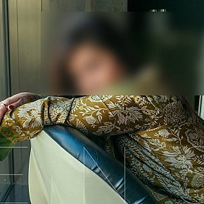 Cleo Super Busty
 escort in Stuttgart