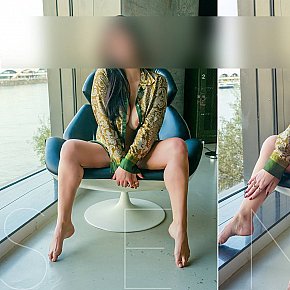 Cleo Super Busty
 escort in Stuttgart