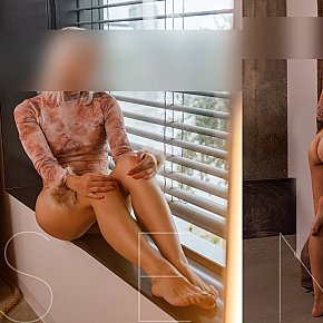Jasmine Mature escort in Berlin