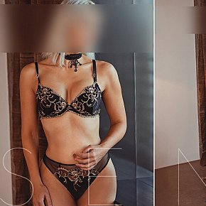 Jasmine Mature escort in Berlin