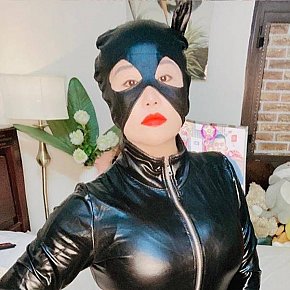 Anna escort in Abu Dhabi offers Dominatrix (durona) services