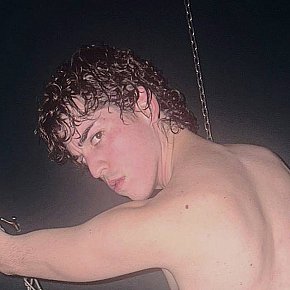 Yoshi Completamente Natural escort in Brussels offers sexo oral sem preservativo até finalizar services