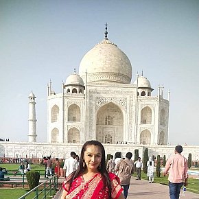 Miabernadeth escort in Singapore City offers Sex cam services