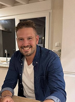 Sandro All Natural
 escort in Benidorm offers Dildo Play/Toys services