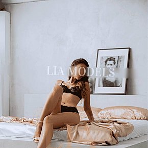 Mia Model /Ex-model
 escort in Hamburg offers Girlfriend Experience (GFE) services