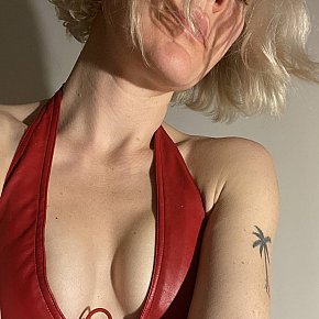 Xanthe-Roe Super-forte Di Seno escort in Brussels offers Massaggio intimo services