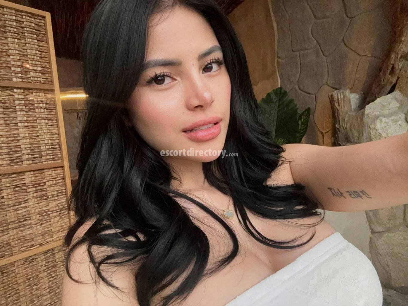 CATALINA wild naughty gfe performs Dildo/Jucării, escort in Makati