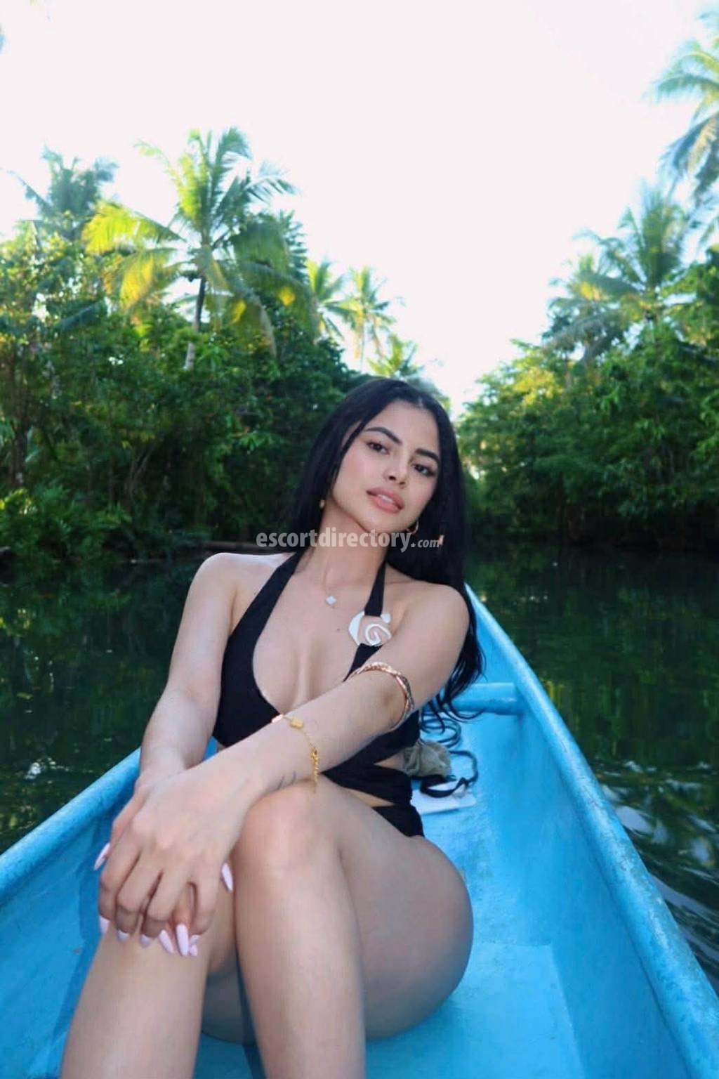 CATALINA wild naughty gfe Posterior mare escort in Makati offers Dildo/Jucării services