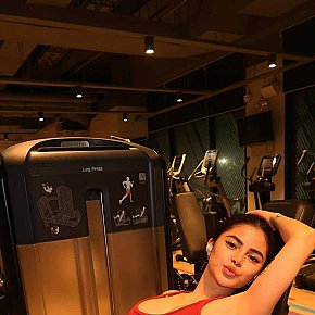 Hot girl in Makati offers Masaj erotic