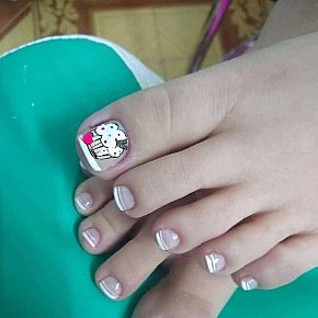 Viviana escort in Manama offers Erotic massage services