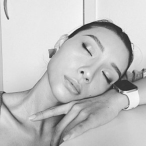 Sally escort in Kuwait City offers Girlfriend Experience (GFE) services