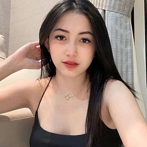 Naomi Vip Escort escort in Jakarta offers Ins Gesicht spritzen services