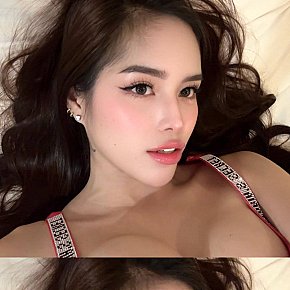 Abegail escort in Makati offers Girlfriend Experience (GFE) services