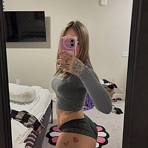 Leila Super Booty
 escort in Kyoto offers Cumshot on body (COB) services