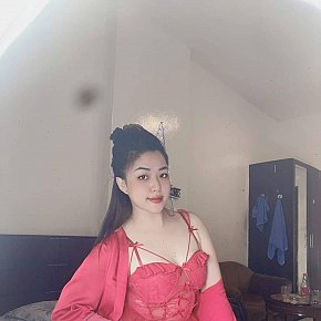 Nabi All Natural
 escort in Abu Dhabi offers Girlfriend Experience (GFE) services
