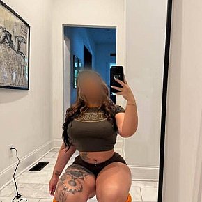 Christine Großer Busen escort in Madrid offers Intimmassage services