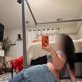 Christine Großer Busen escort in Madrid offers Intimmassage services