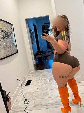 Christine Großer Busen escort in Madrid offers Intimmassage services