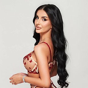 Venus All Natural
 escort in London offers Erotic massage services
