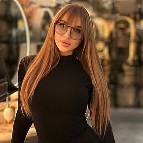 Tiffa escort in London offers Handjob services