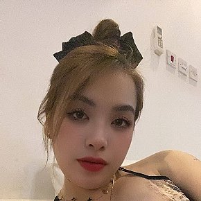 Mia escort in Manama