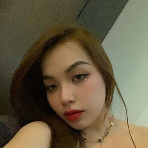 Mia escort in Manama