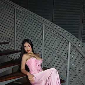 Mira-and-Lira escort in Manila offers Pornstar Experience (PSE) services