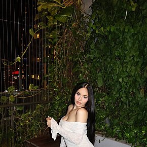 Mira-and-Lira escort in Manila offers Pornstar Experience (PSE) services