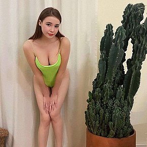 Cherry escort in Abu Dhabi