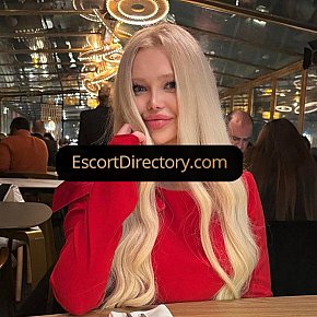 Anabell Fitness Girl
 escort in Milan offers Deep Throat services