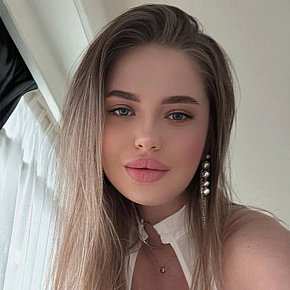 Baronessa Super Busty
 escort in London offers 69 Position services