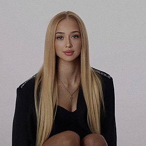 Summerlyn escort in Dubai offers Blowjob without Condom services