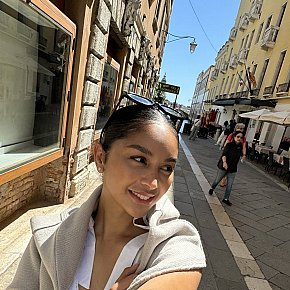 Mixed-beauty escort in Manila