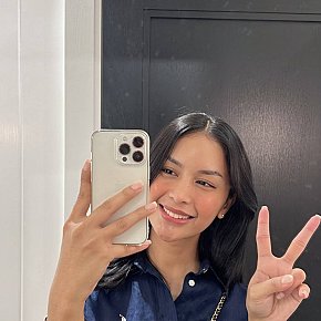 Mixed-beauty escort in Manila