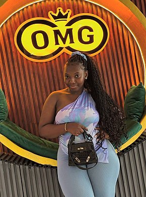 Nyla escort in Lagos offers Cum on Face services