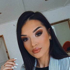 Ana Super-culo escort in London offers BDSM services