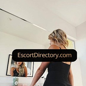 Susan Super-culo escort in Salmiya offers Pompino senza preservativo services