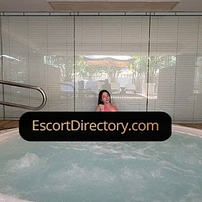 Ara escort in  offers Ejaculation dans la bouche services