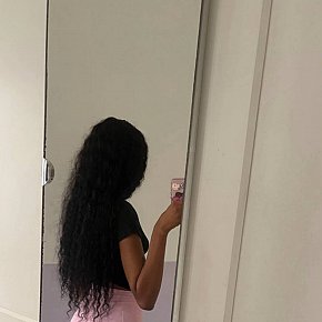 Kuddynasty All Natural
 escort in Lagos offers Handjob services