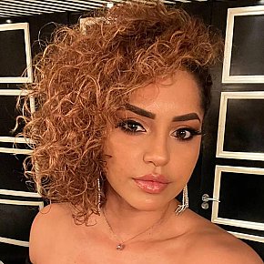 Beatriz Super Booty
 escort in London offers Cumshot on body (COB) services